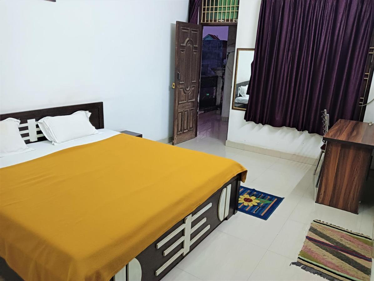 فاراناسي Varuna Palace-Fully Vaccinated Staff المظهر الخارجي الصورة