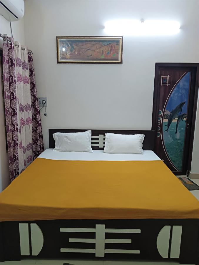 فاراناسي Varuna Palace-Fully Vaccinated Staff المظهر الخارجي الصورة