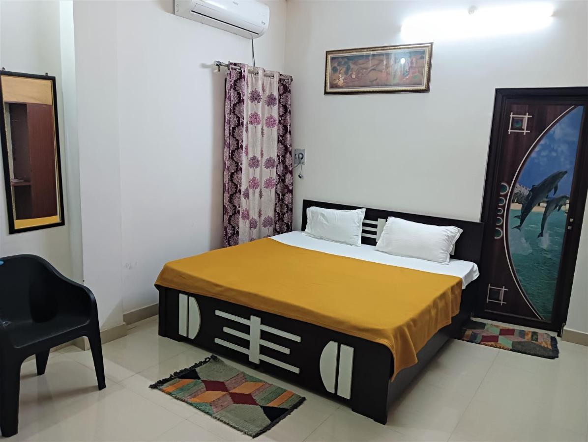 فاراناسي Varuna Palace-Fully Vaccinated Staff المظهر الخارجي الصورة