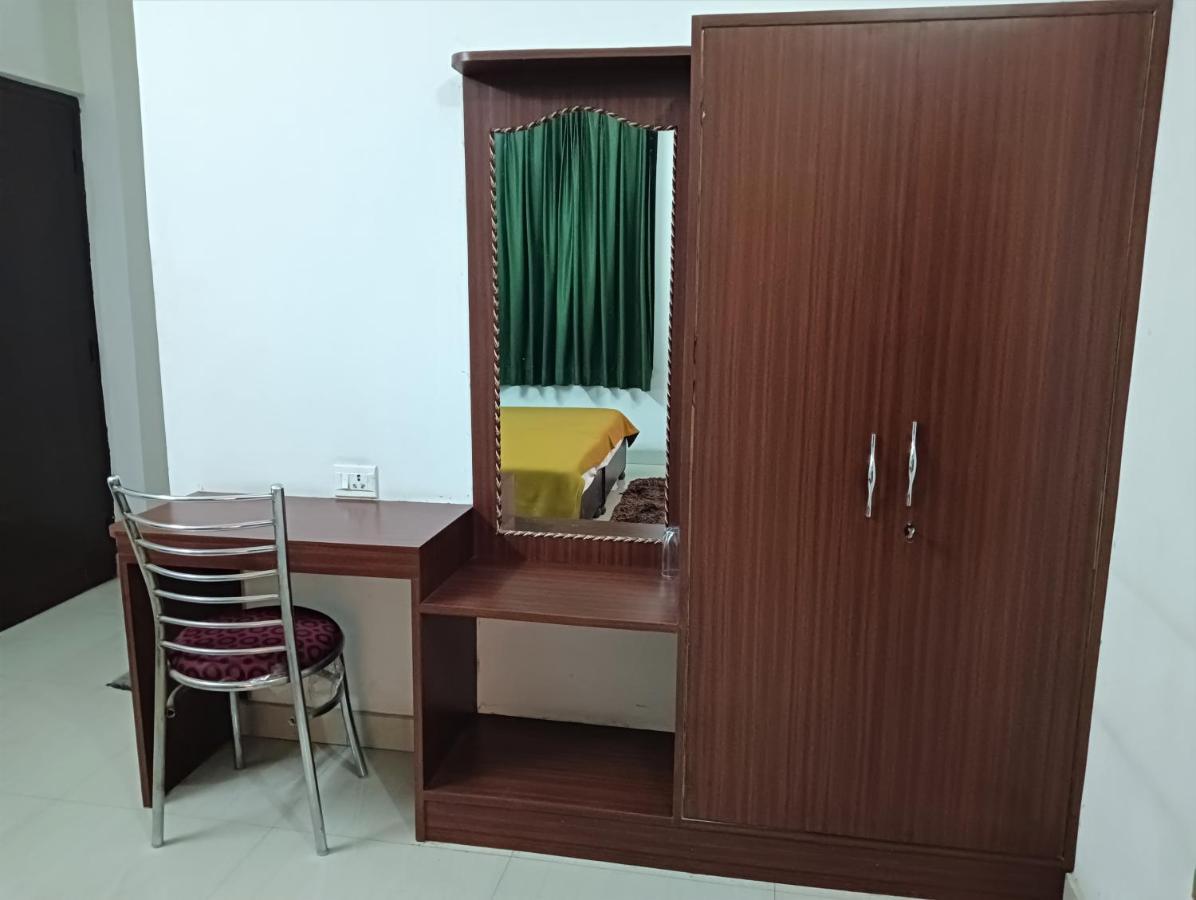 فاراناسي Varuna Palace-Fully Vaccinated Staff المظهر الخارجي الصورة
