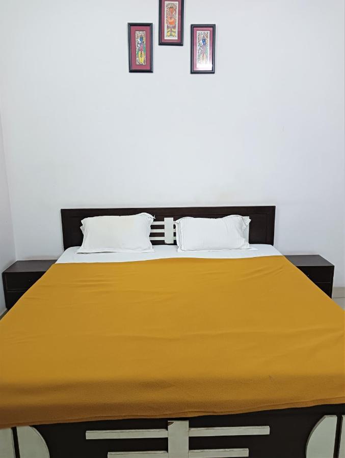 فاراناسي Varuna Palace-Fully Vaccinated Staff المظهر الخارجي الصورة