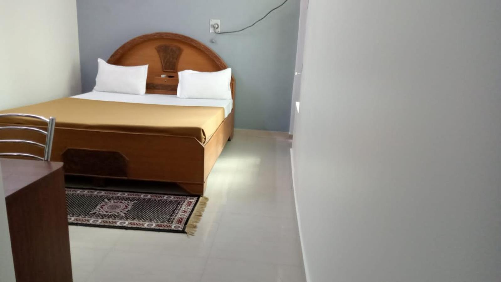 فاراناسي Varuna Palace-Fully Vaccinated Staff المظهر الخارجي الصورة